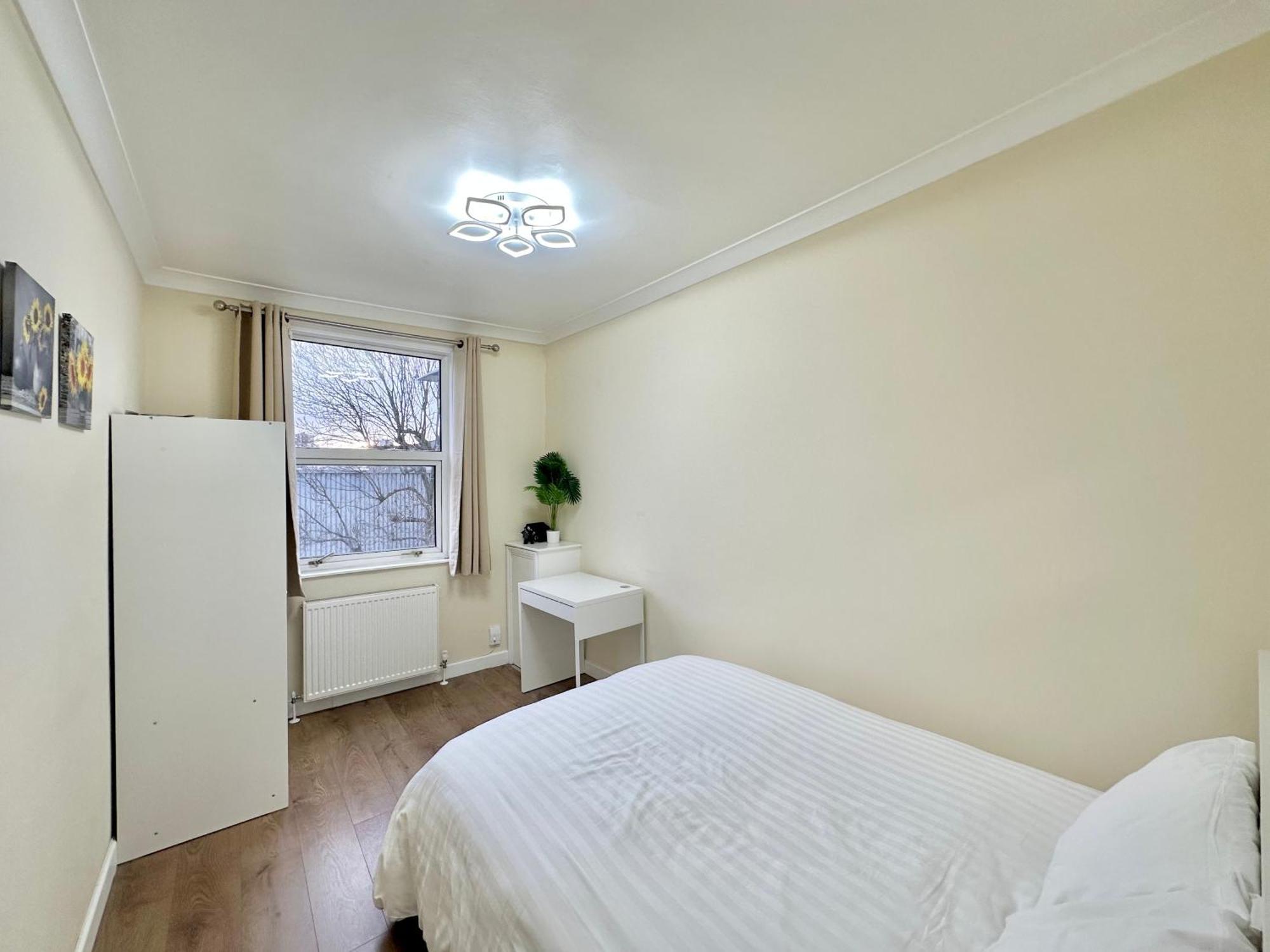 The Euston Guest House-64 Лондон Экстерьер фото